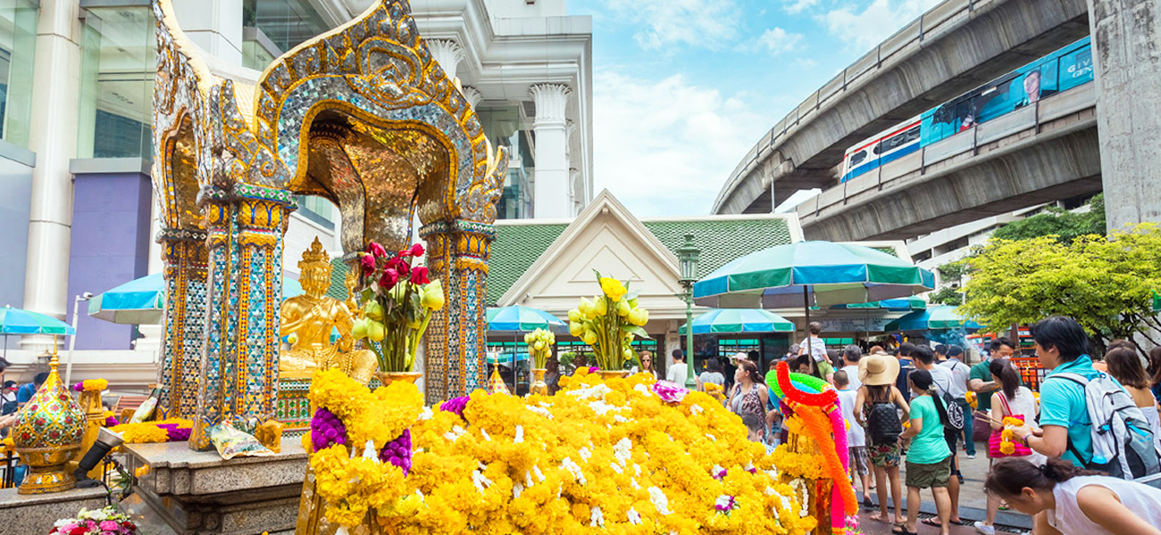 bangkoks erawan shrine